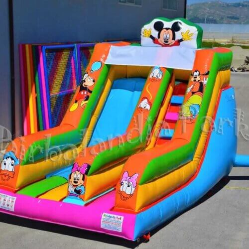 Toboganul gonflabil Clubhouse – Distracție alături de Mickey și prietenii săi! 🎈🐭