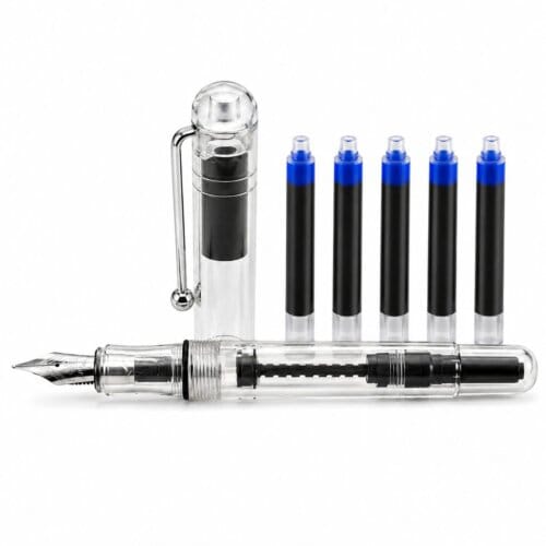 WhatsApp Image 2026-04-28 at 11.50.19 Set Stilou Transparent Alb cu Design Modern si Penita Metalica si 5 rezerve, alimentare cu pompita sau rezerve